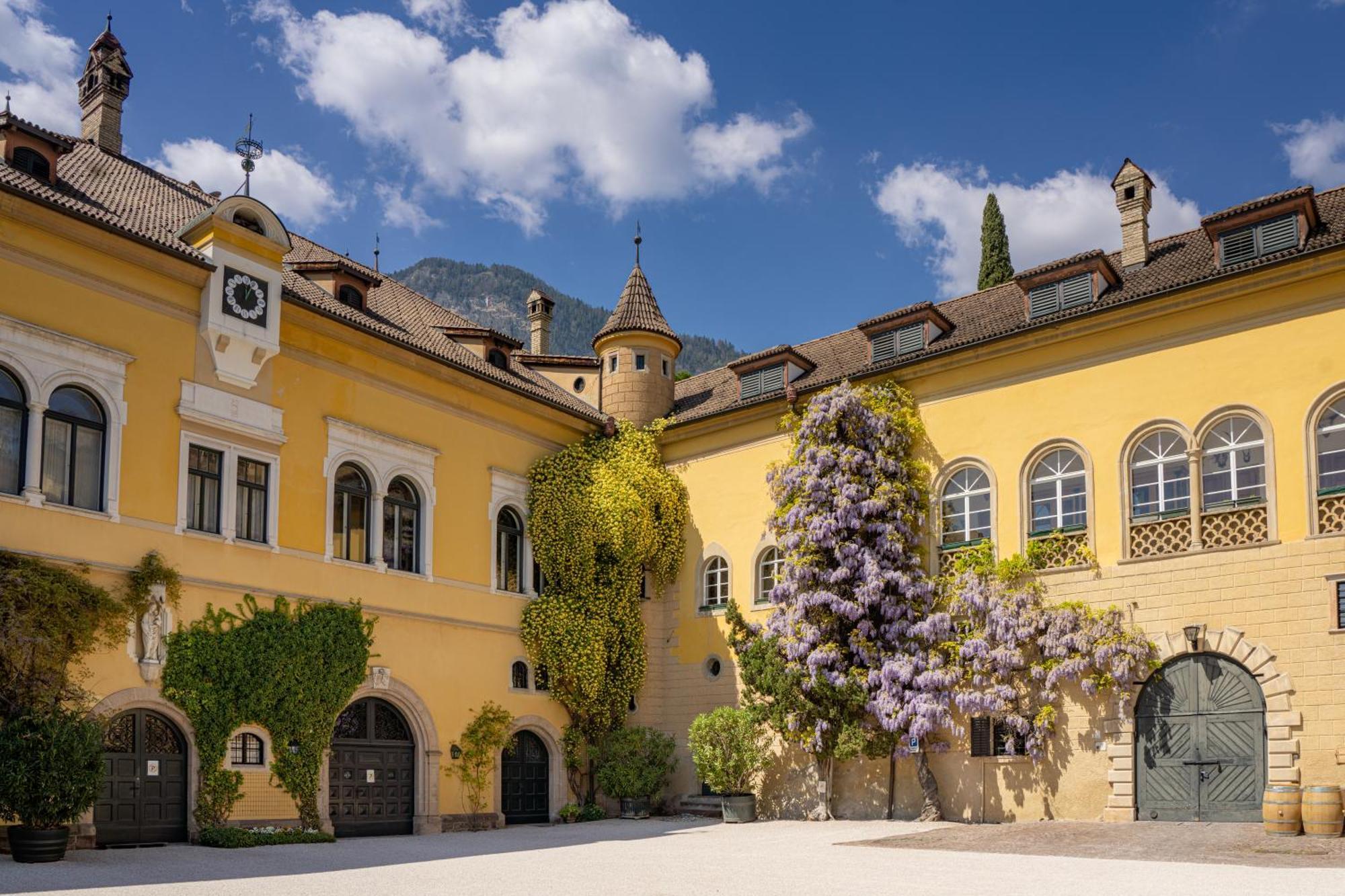 Castel Sallegg Suites Adults Only Caldaro sulla Strada del Vino Exterior foto